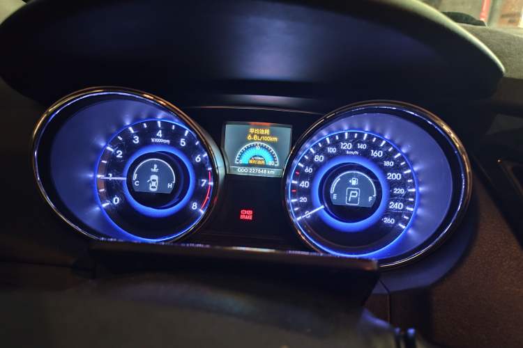 Used Hyundai Sonata 2013 2.0L Automatic Prestige Edition Instrument Cluster
