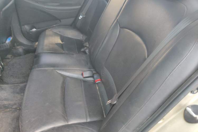 Used Hyundai Sonata 2013 2.4L Automatic Leading Edition China V Standard Left Rear Seat