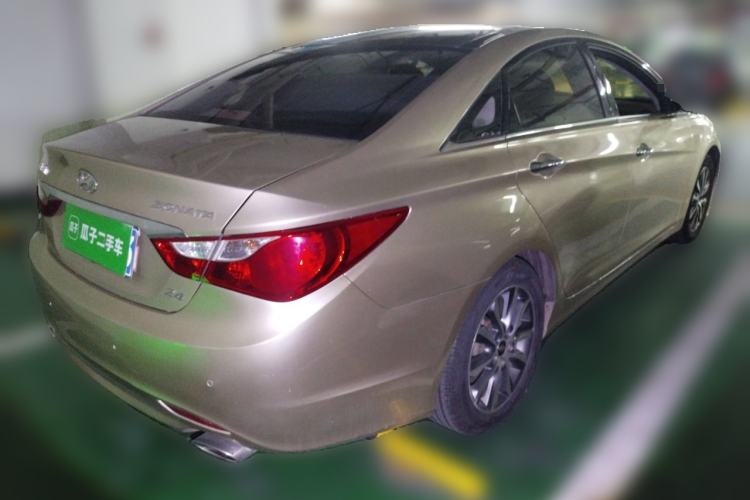 Used Hyundai Sonata 2013 2.4L Automatic Leading Edition China IV Standard Rear Right 45 Deg