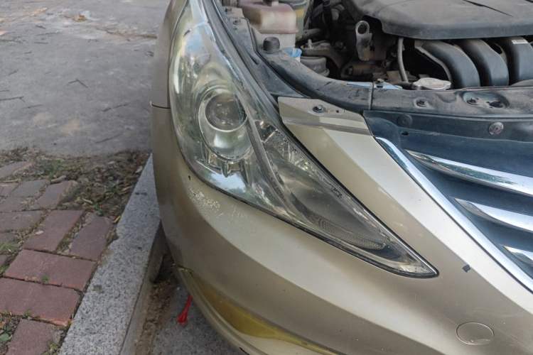 Used Hyundai Sonata 2013 2.0L Automatic Luxury Edition Right Front Headlight