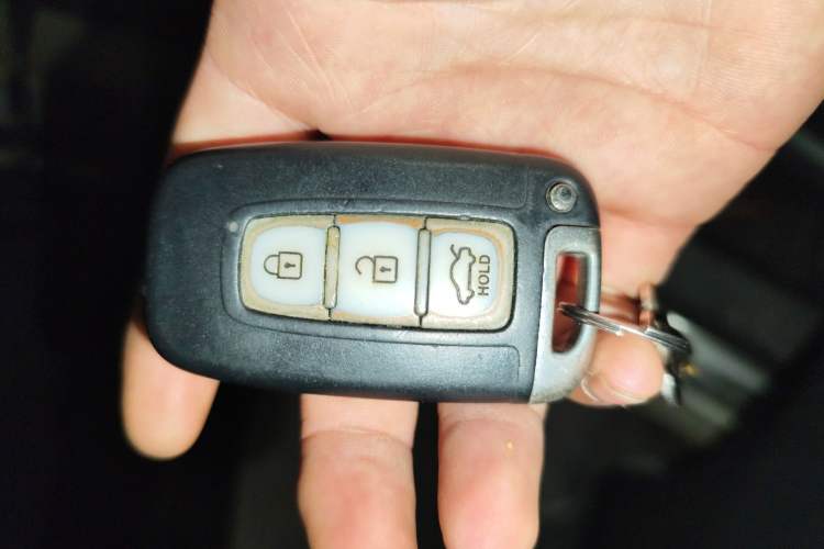 Used Hyundai Sonata 2013 2.0L Automatic Prestige Edition Vehicle Key