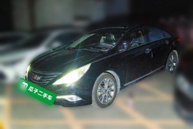 Ojetý Hyundai Sonata 2014 2.0L Automatic Luxury Edition