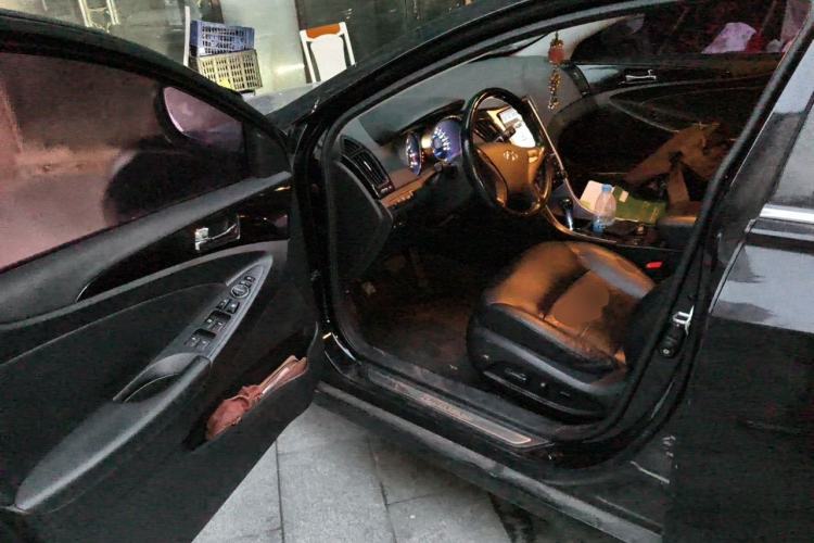 Used Hyundai Sonata 2014 2.4L Automatic Leading Edition China V Standard Driver Seat