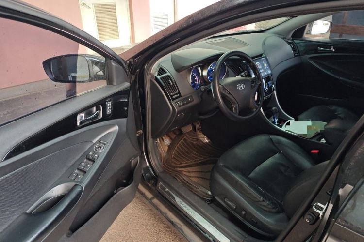 Used Hyundai Sonata 2014 2.4L Automatic Top Trim China V Standard Driver Seat