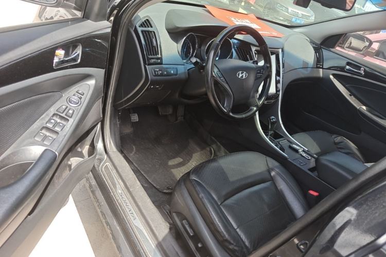 Used Hyundai Sonata 2014 2.4L Automatic Luxury Version China IV Standard Driver Seat
