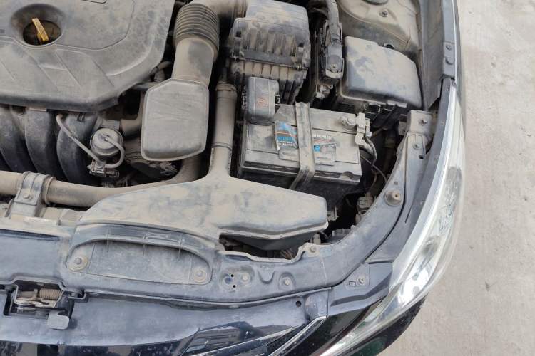 Used Hyundai Sonata 2014 2.0L Automatic Luxury Edition Engine Bay Left