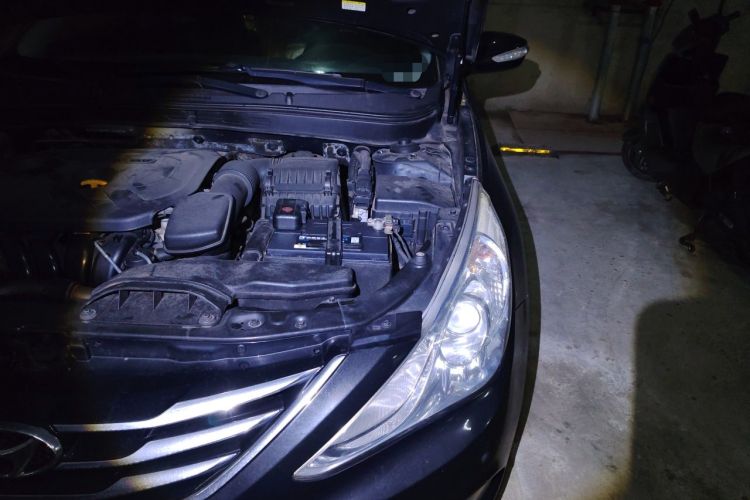 Used Hyundai Sonata 2014 2.0L Automatic Luxury Edition Engine Bay Left
