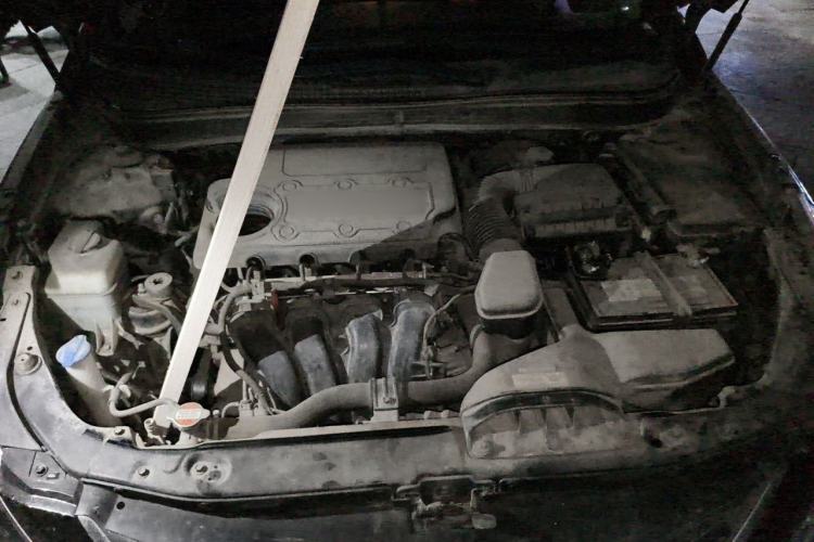 Used Hyundai Sonata 2014 2.4L Automatic Leading Edition China V Standard Engine Bay