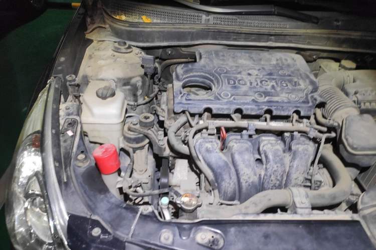 Used Hyundai Sonata 2014 2.4L Automatic Leading Edition China IV Standard Engine Bay Right