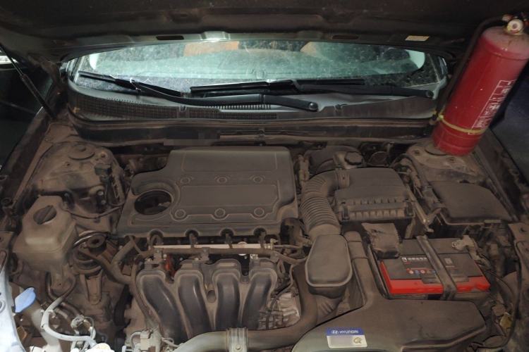 Used Hyundai Sonata 2014 2.4L Automatic Top Trim China V Standard Engine Bay