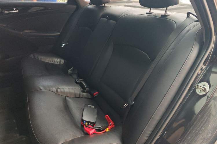 Used Hyundai Sonata 2014 2.4L Automatic Top Trim China V Standard Left Rear Seat