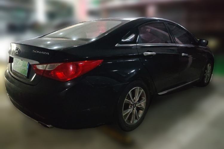 Used Hyundai Sonata 2014 2.0L Automatic Luxury Edition Rear Right 45 Deg
