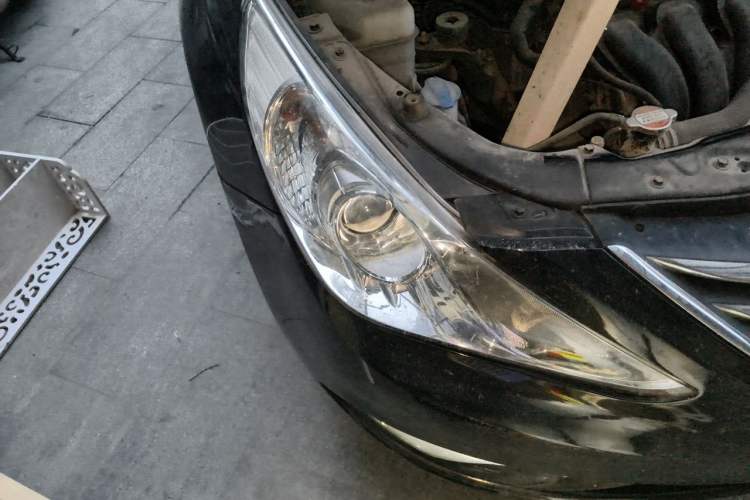 Used Hyundai Sonata 2014 2.4L Automatic Leading Edition China V Standard Right Front Headlight