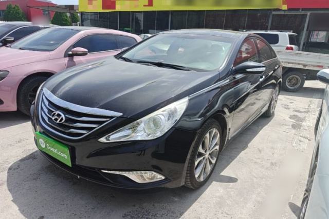 Ojetý Hyundai Sonata 2014 2.4L Automatic Luxury Version China IV Standard