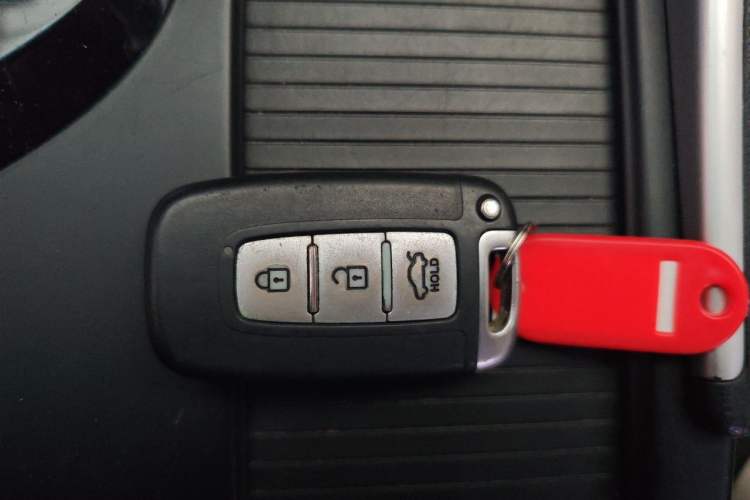 Used Hyundai Sonata 2014 2.4L Automatic Top Trim China V Standard Vehicle Key