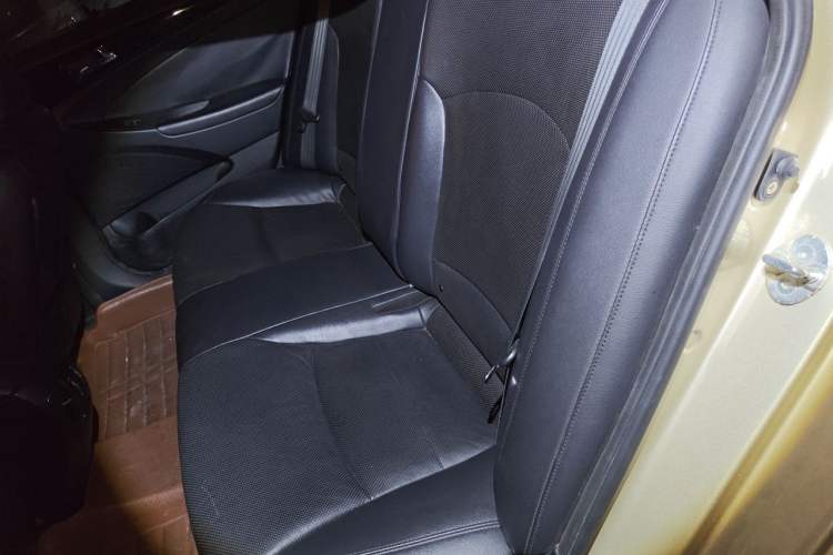 Used Hyundai Sonata 2014 2.4L Automatic Leading Edition China IV Standard Left Rear Seat