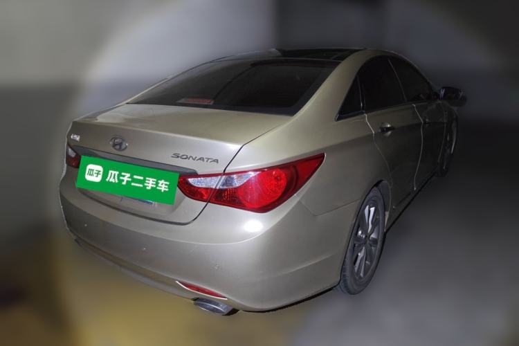 Used Hyundai Sonata 2014 2.4L Automatic Leading Edition China IV Standard Rear Right 45 Deg