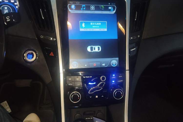 Used Hyundai Sonata 2014 2.0L Automatic Prestige Edition Audio And AC Panel