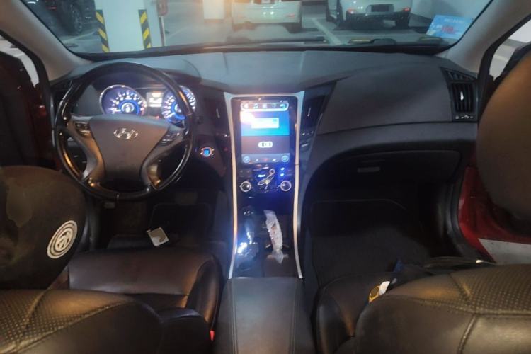 Used Hyundai Sonata 2014 2.0L Automatic Prestige Edition Center Console