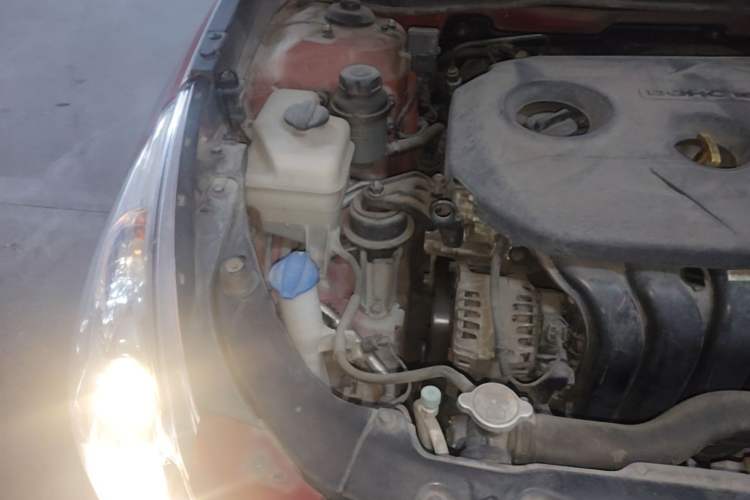 Used Hyundai Sonata 2014 2.0L Automatic Prestige Edition Engine Bay Right