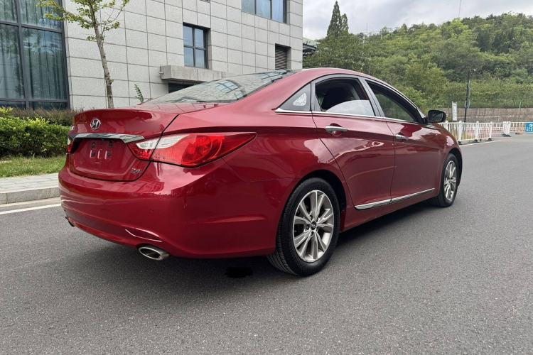 Used Hyundai Sonata 2014 2.4L Automatic Leading Edition China IV Standard Exterior 1