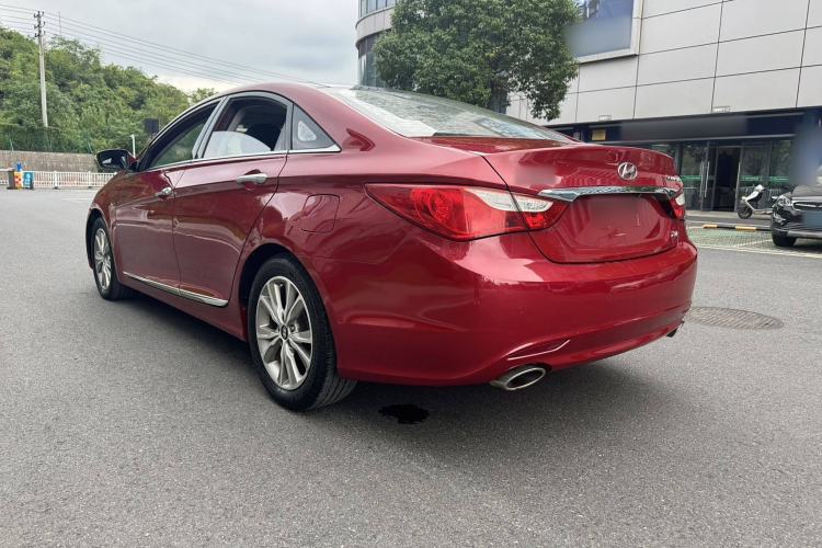 Used Hyundai Sonata 2014 2.4L Automatic Leading Edition China IV Standard Exterior 3