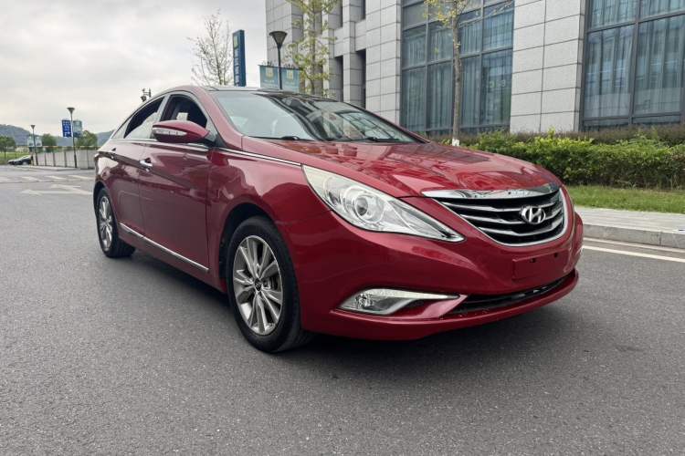 Used Hyundai Sonata 2014 2.4L Automatic Leading Edition China IV Standard Exterior 4