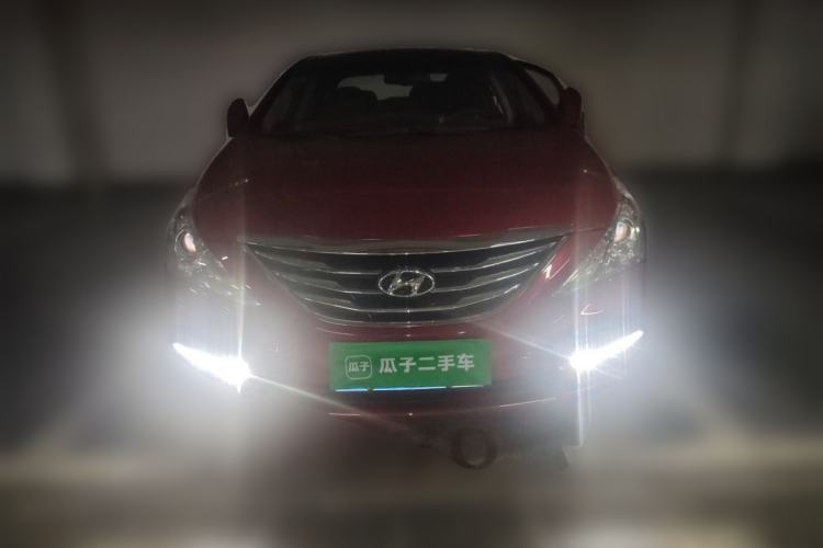Used Hyundai Sonata 2014 2.4L Automatic Luxury Version China IV Standard Front