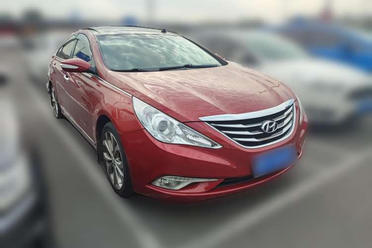 Used Hyundai Sonata 2014 2.0L Automatic Prestige Edition Front Right 45 Deg