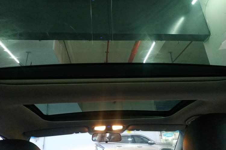Used Hyundai Sonata 2014 2.4L Automatic Leading Edition China IV Standard Headliner