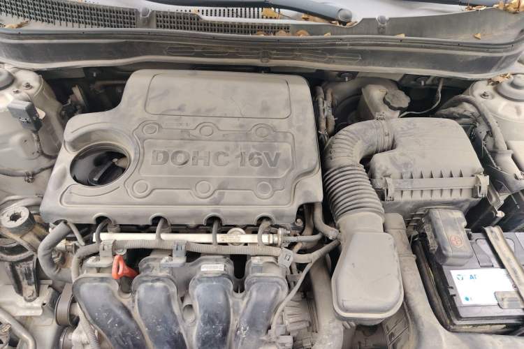 Used Hyundai Sonata 2014 2.4L Automatic Luxury Version China V Standard Engine Bay