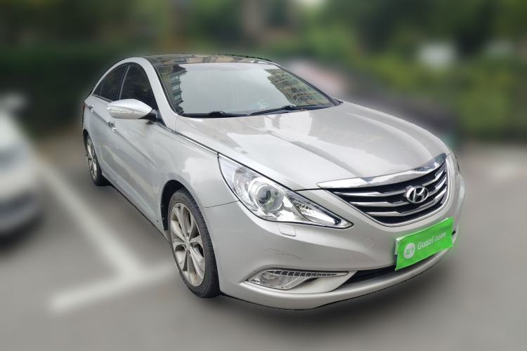 Used Hyundai Sonata 2014 2.4L Automatic Luxury Version China V Standard Front Right 45 Deg