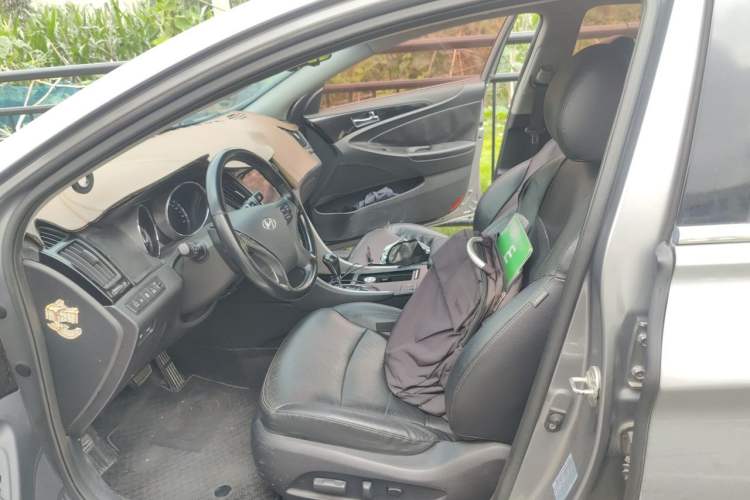 Used Hyundai Sonata 2014 2.0L Automatic Prestige Edition Left Front Seat