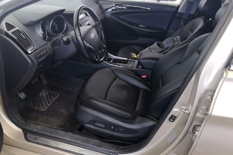 Used Hyundai Sonata 2014 2.0L Automatic Luxury Edition Left Front Seat