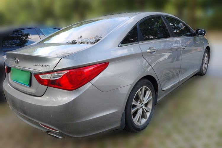 Used Hyundai Sonata 2014 2.0L Automatic Luxury Edition Rear Right 45 Deg