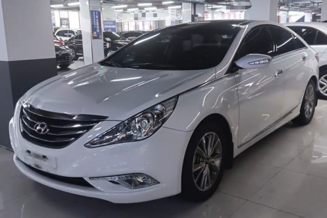 Used Hyundai Sonata 2014 2.4L Automatic Leading Edition China IV Standard