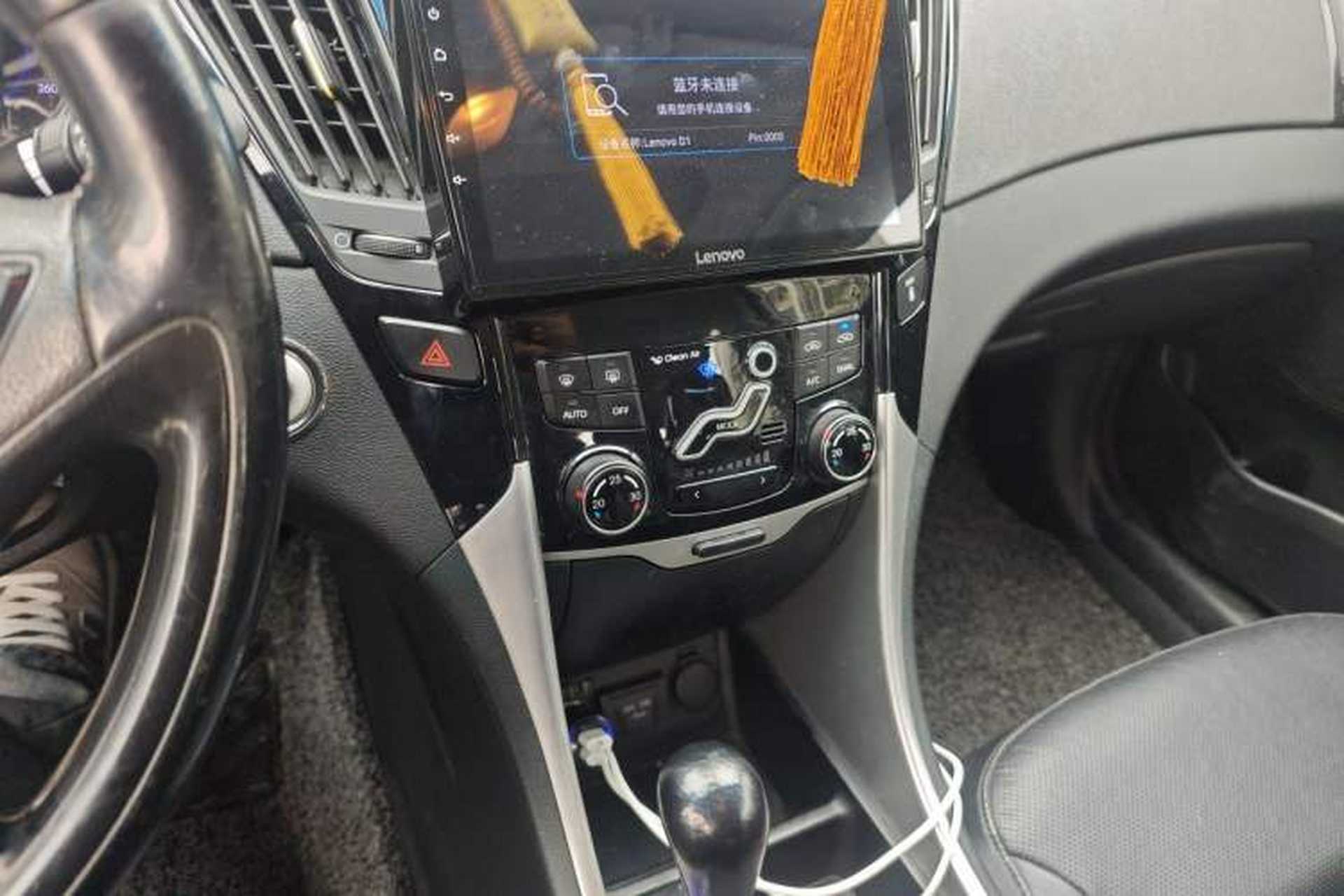 Used Hyundai Sonata 2014 2.0L Automatic Luxury Edition Audio And AC Panel