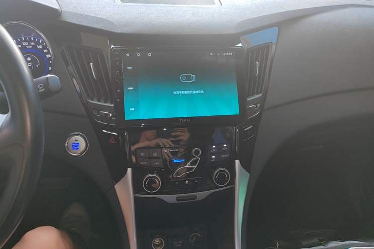 Used Hyundai Sonata 2014 2.4L Automatic Luxury Version China V Standard Audio And AC Panel