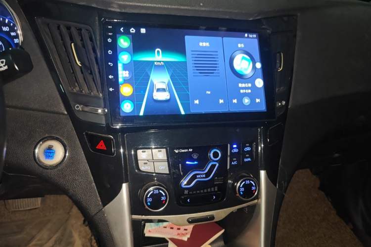 Used Hyundai Sonata 2014 2.0L Automatic Luxury Edition Audio And AC Panel