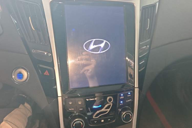 Used Hyundai Sonata 2014 2.4L Automatic Leading Edition China V Standard Audio And AC Panel