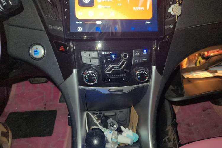 Used Hyundai Sonata 2014 2.4L Automatic Leading Edition China IV Standard Audio And AC Panel