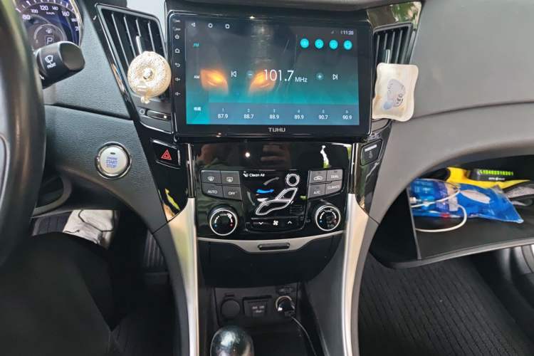 Used Hyundai Sonata 2014 2.4L Automatic Luxury Version China V Standard Audio And AC Panel