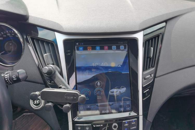 Used Hyundai Sonata 2014 2.4L Automatic Leading Edition China IV Standard Audio And AC Panel