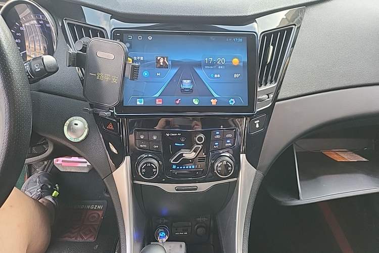 Used Hyundai Sonata 2014 2.0L Automatic Luxury Edition Audio And AC Panel