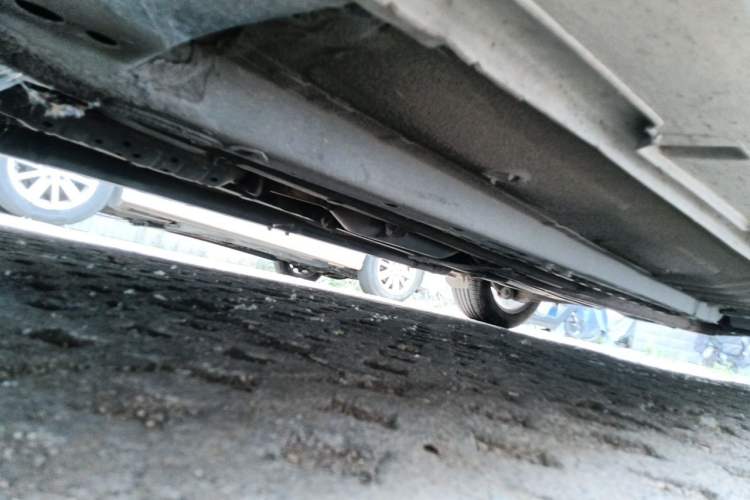 Used Hyundai Sonata 2014 2.4L Automatic Leading Edition China IV Standard Chassis Front Left