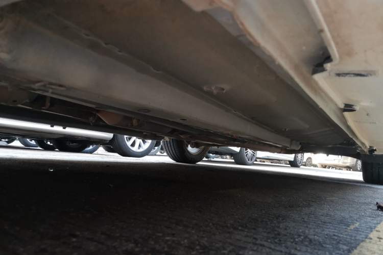 Used Hyundai Sonata 2014 2.4L Automatic Leading Edition China IV Standard Chassis Front Left