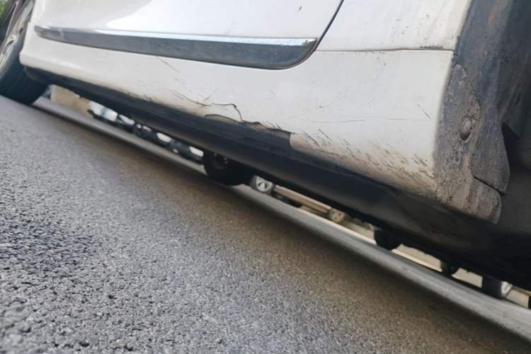 Used Hyundai Sonata 2014 2.4L Automatic Leading Edition China IV Standard Chassis Front Right