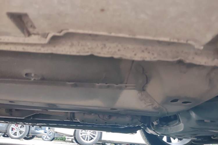 Used Hyundai Sonata 2014 2.4L Automatic Leading Edition China IV Standard Chassis Front Right