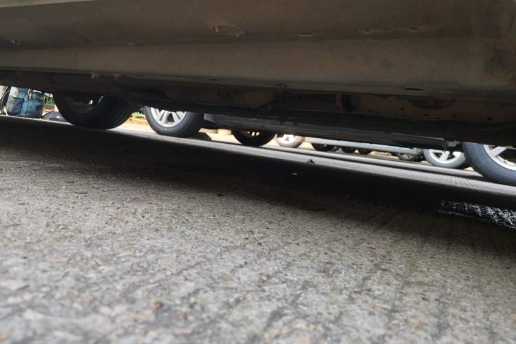 Used Hyundai Sonata 2014 2.4L Automatic Leading Edition China IV Standard Chassis Front Right