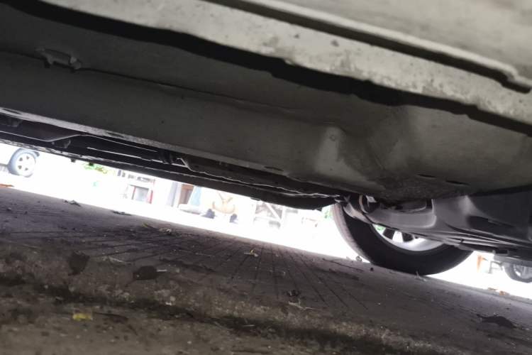 Used Hyundai Sonata 2014 2.4L Automatic Leading Edition China IV Standard Chassis Front Right